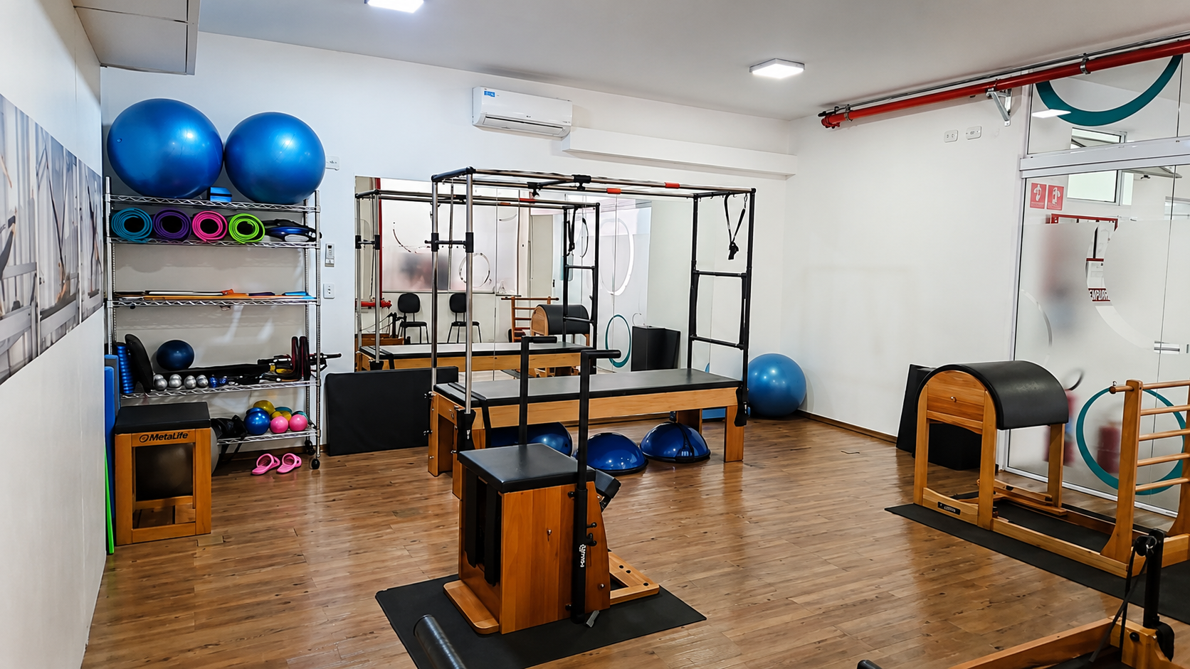 Sala de Pilates equipada da Aquademic